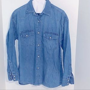 WOMEN’S GAP DENIM SHIRT